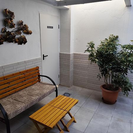 Apartamentos De La Haya & Suite Con Jacuzzi, Junto Al Teatro Romano Merida Exterior photo