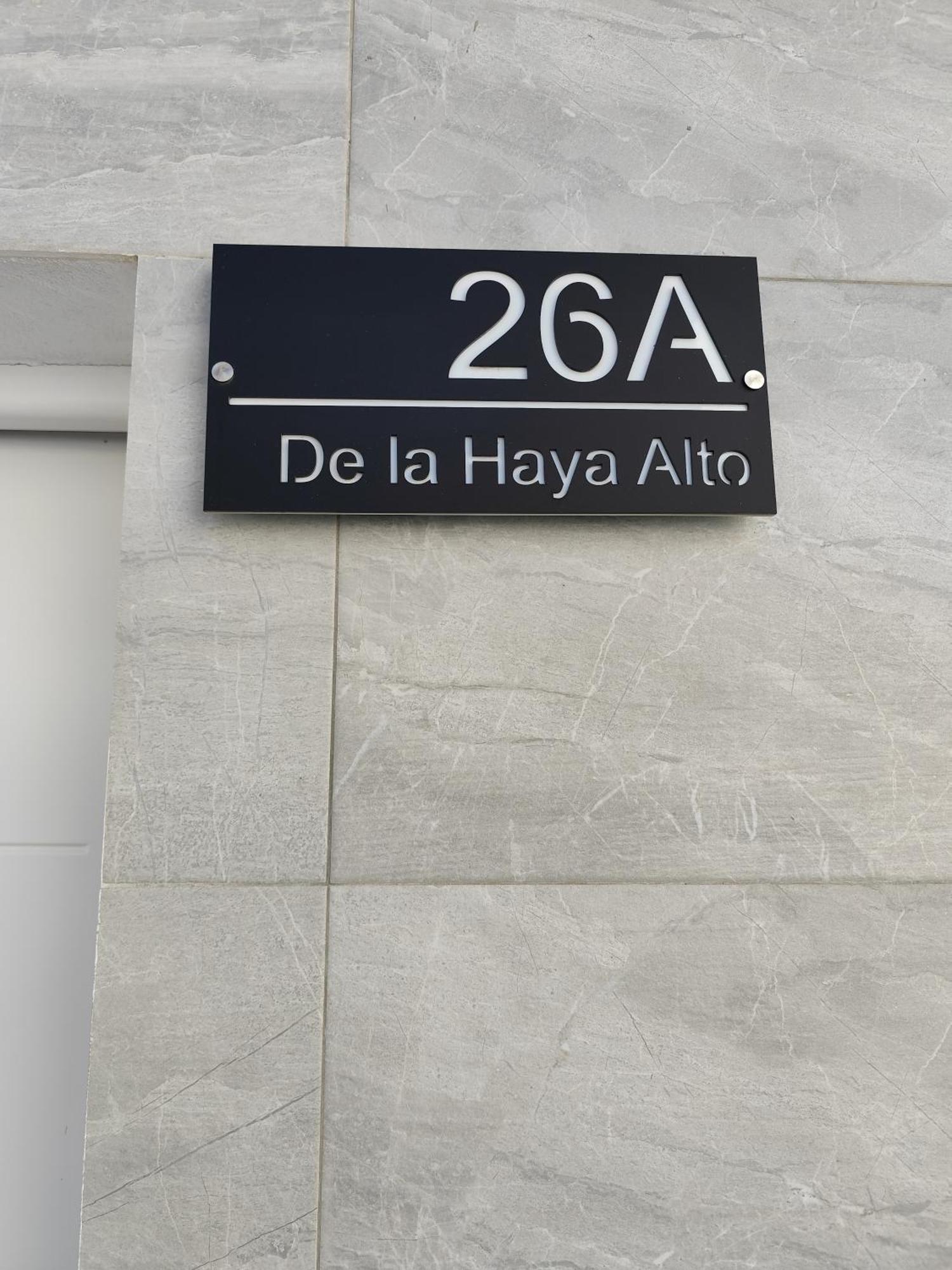 Apartamentos De La Haya & Suite Con Jacuzzi, Junto Al Teatro Romano Merida Exterior photo